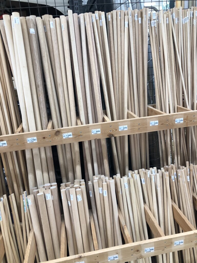 ホームセンターで売っている丸棒